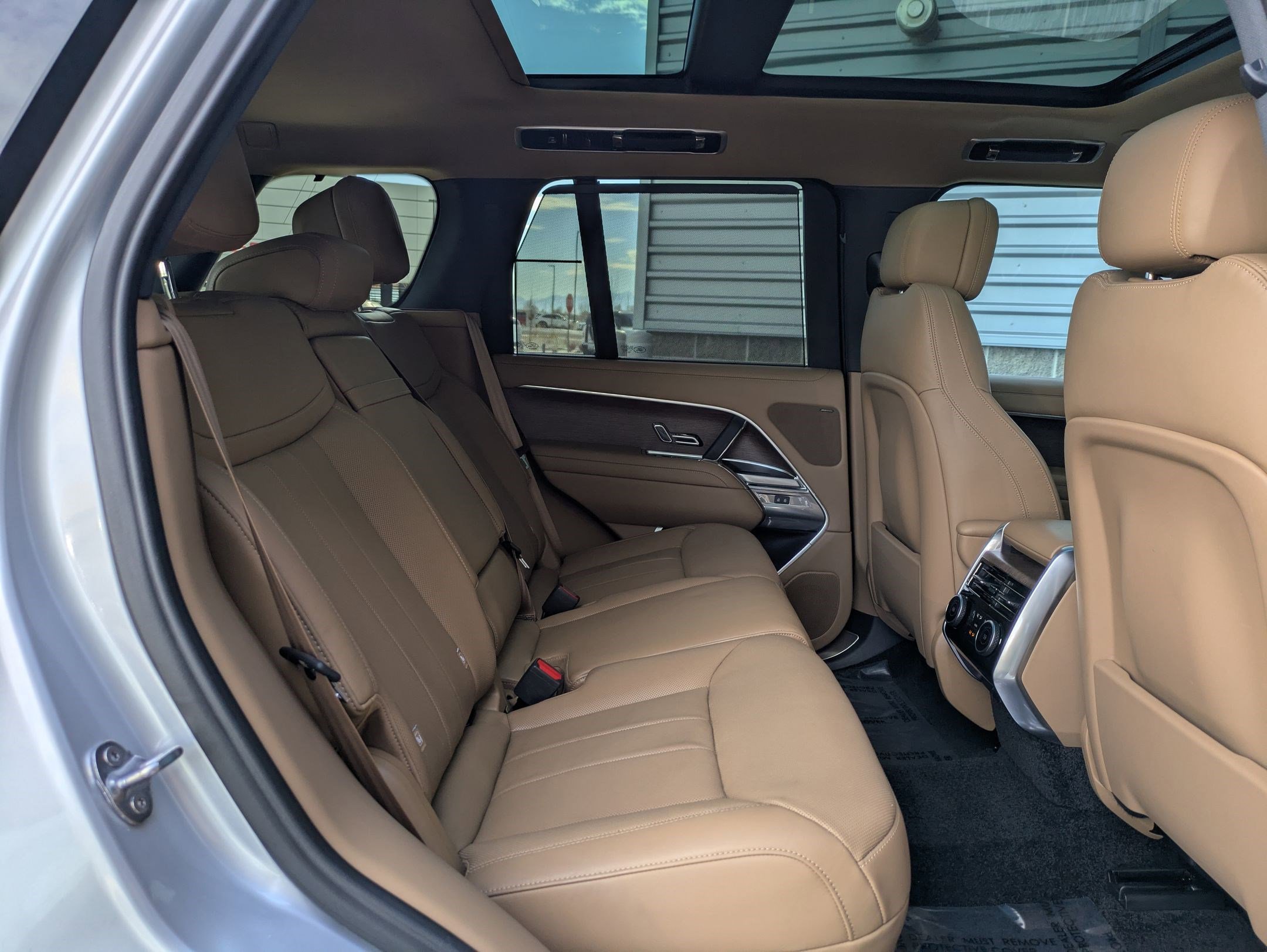 Certified 2023 Land Rover Range Rover SE image 29