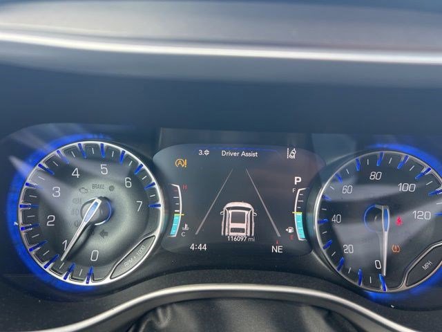 Used 2021 Chrysler Pacifica Touring-L FWD image 7