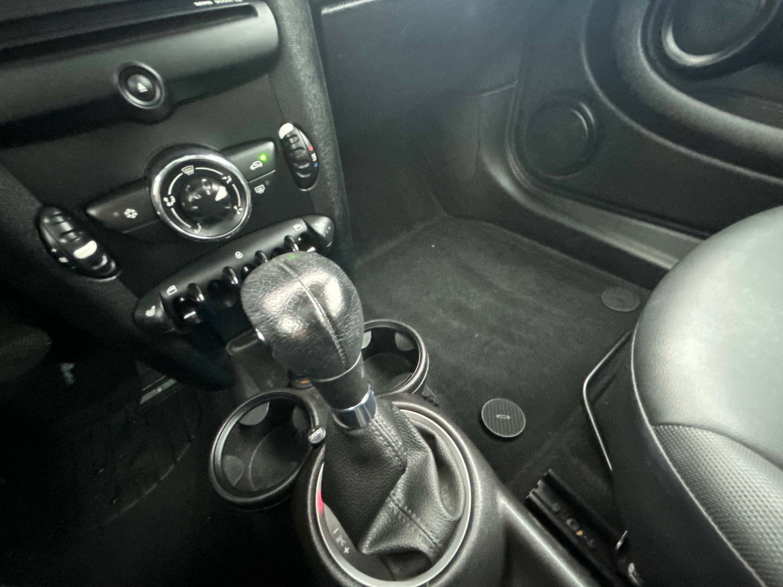 Used 2012 MINI Cooper Hardtop FWD image 25