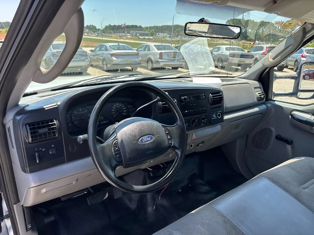 Used 2006 Ford F250 XL RWD image 13
