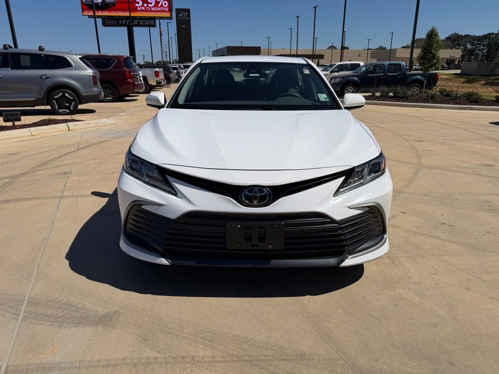 Used 2022 Toyota Camry LE image 8