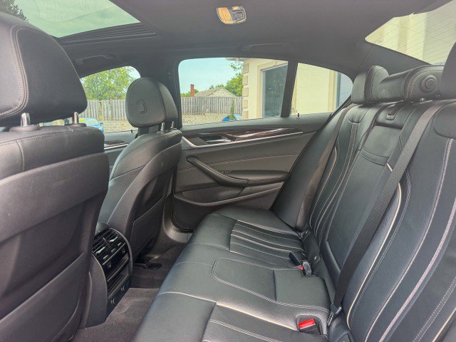 Used 2017 BMW 530i RWD image 6