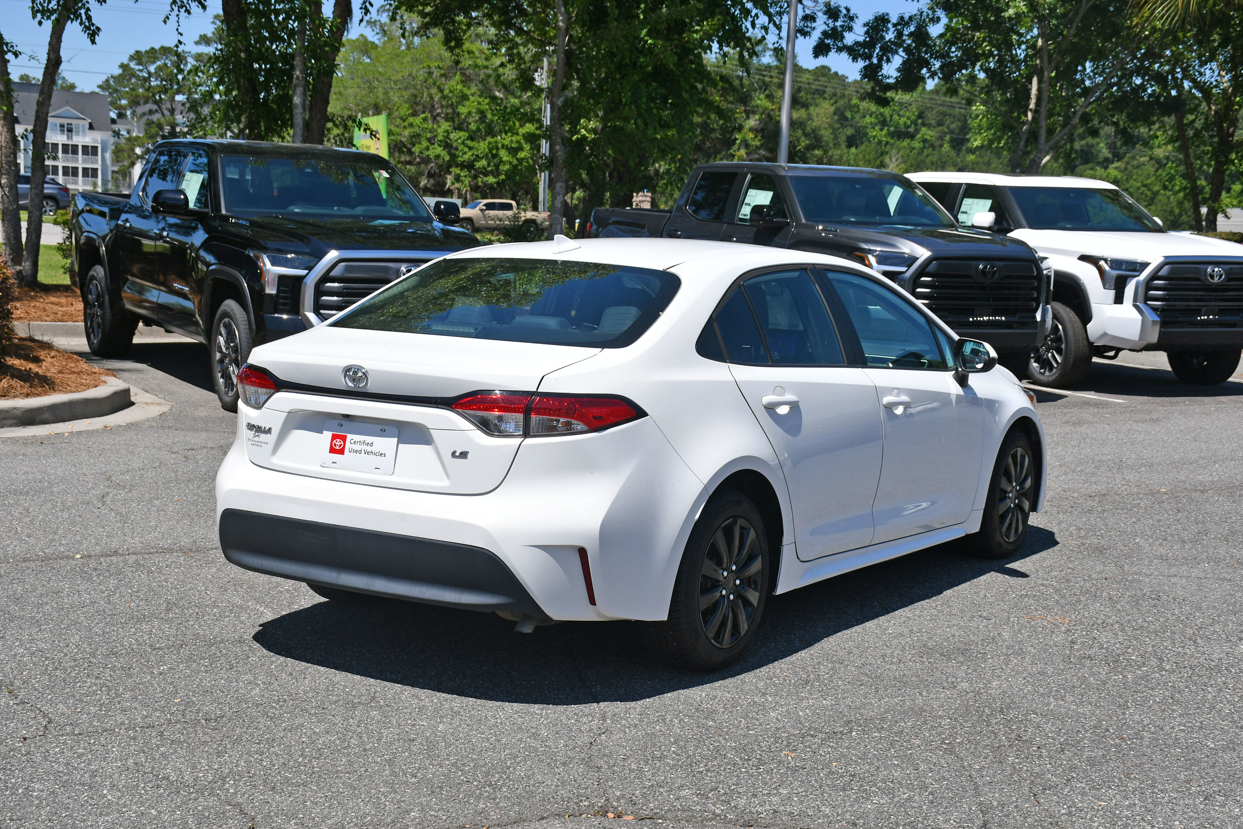 Certified 2023 Toyota Corolla LE FWD image 4
