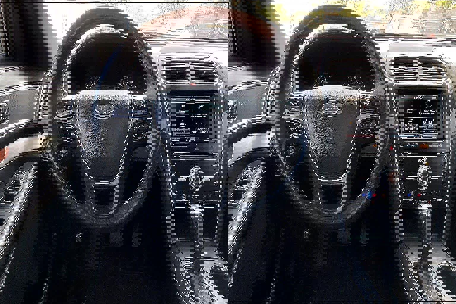 Used 2016 Ford Explorer Platinum image 6