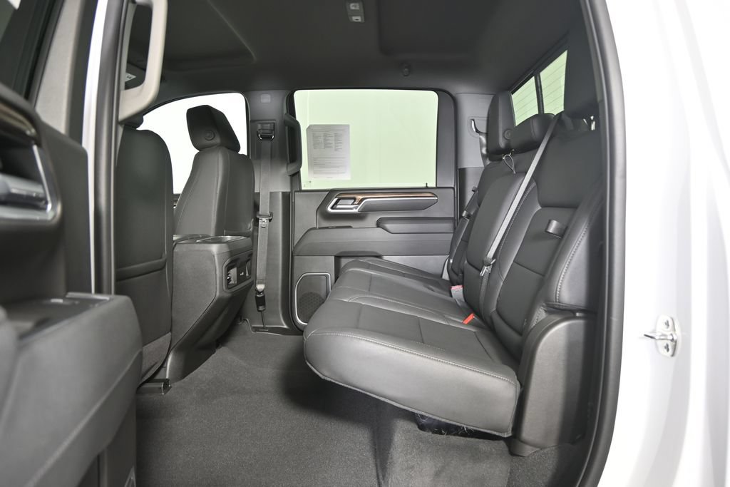 Used 2026 Chevrolet Silverado 3500 LT w/ Z71 Chrome Sport Edition AWD/4WD image 17