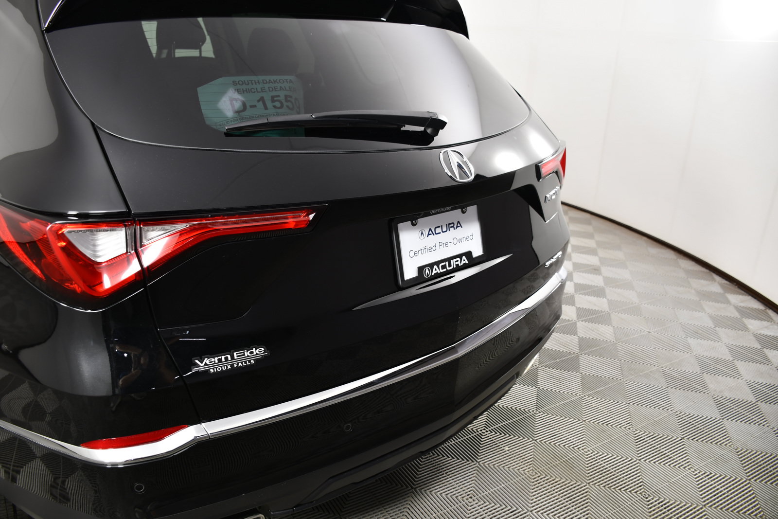 Certified 2024 Acura MDX SH-AWD w/ Technology Package image 15