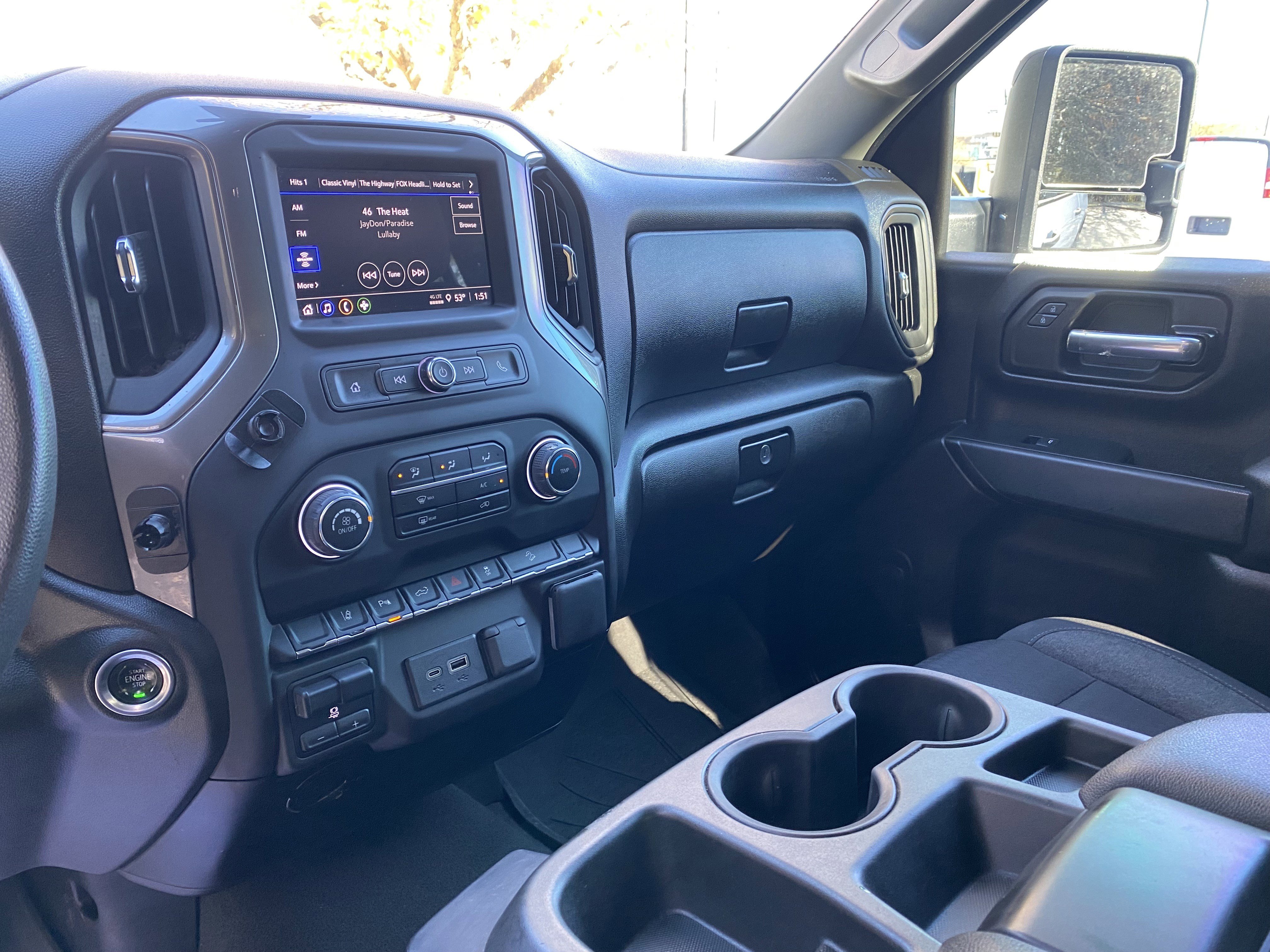 Used 2024 Chevrolet Silverado 2500 Custom w/ Custom Value Package image 23