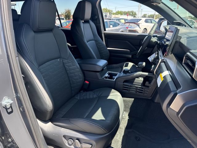 New 2026 Toyota 4Runner TRD Off-Road Premium AWD/4WD image 11
