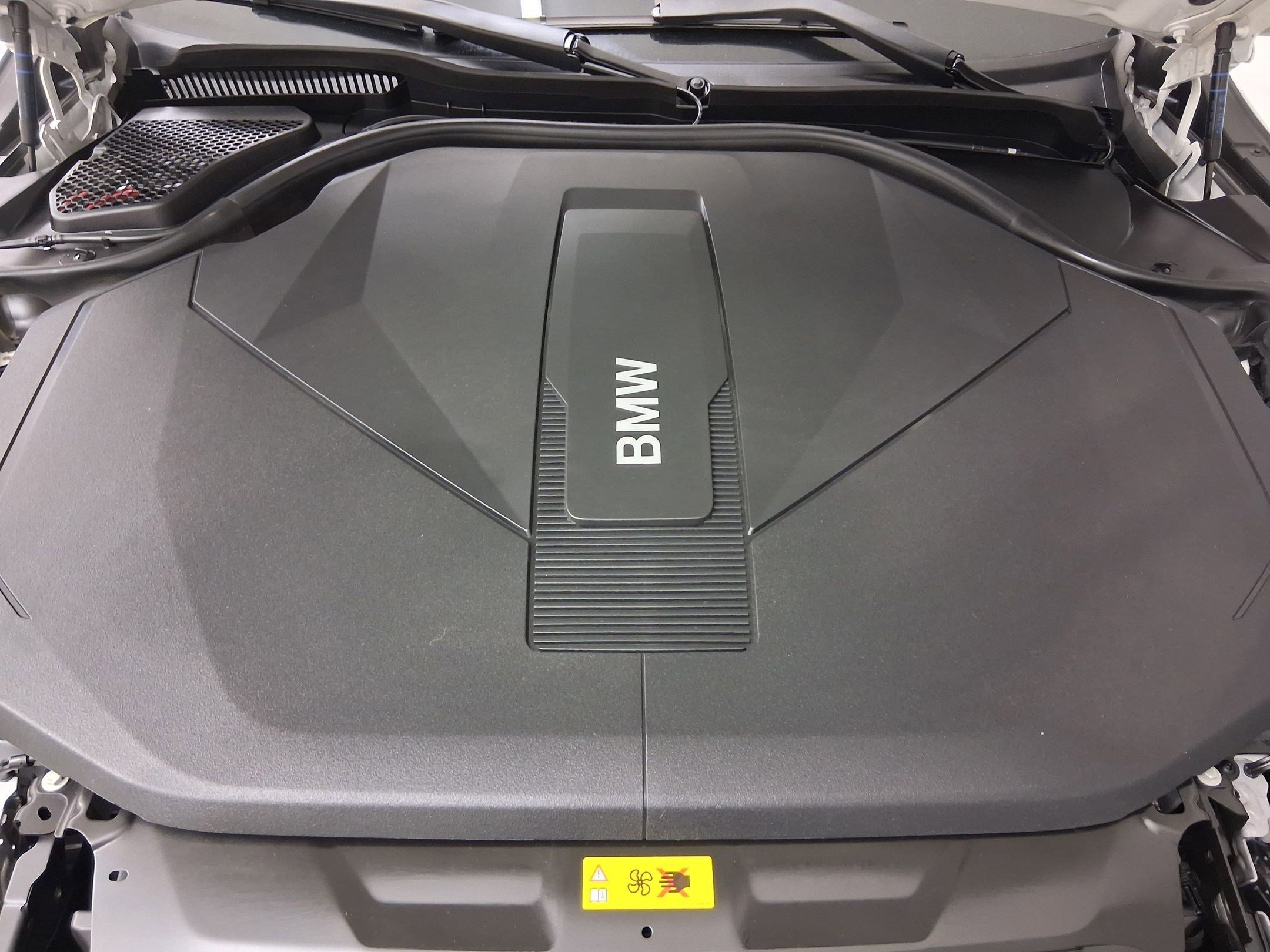 Certified 2024 BMW i5 eDrive40i RWD image 32