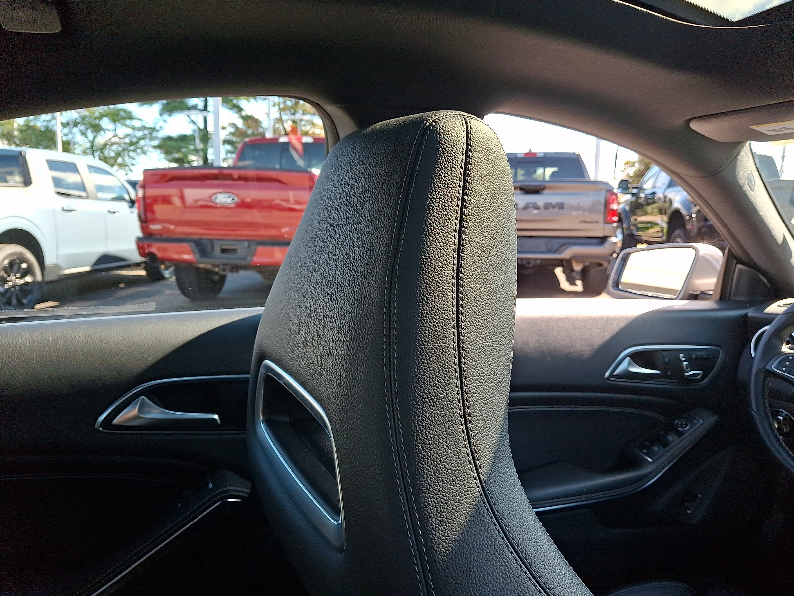 Used 2018 Mercedes-Benz CLA 250 4MATIC image 12
