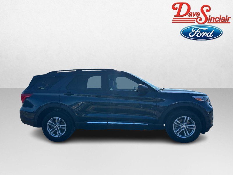 Used 2023 Ford Explorer XLT w/ Equipment Group 202A AWD/4WD image 5