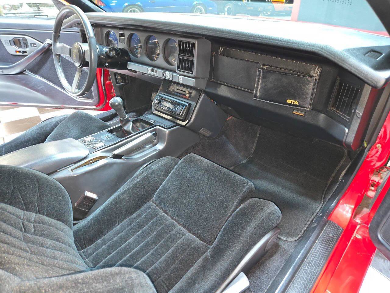 Used 1987 Pontiac Firebird Trans Am image 12