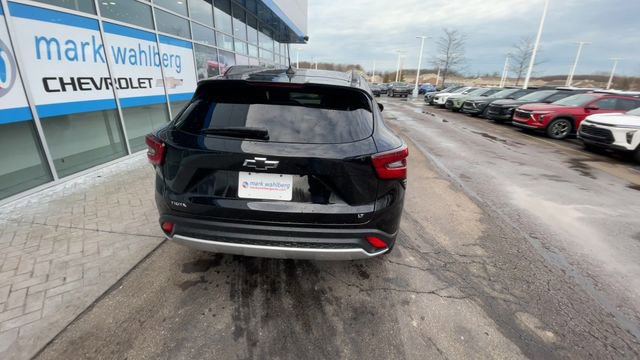 Certified 2025 Chevrolet Trax LT w/ LT Convenience Package image 7