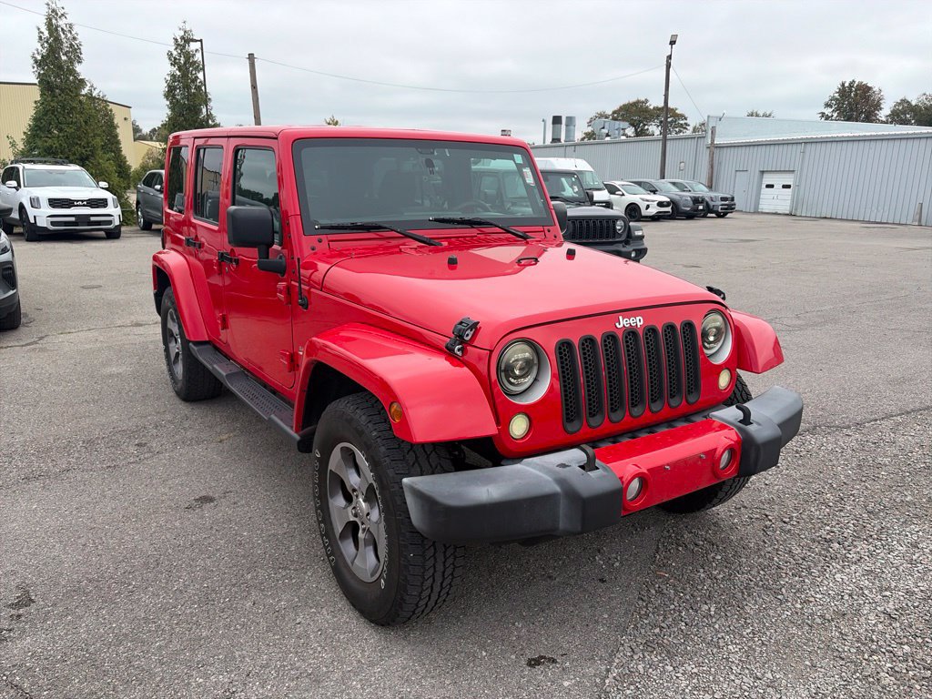 Used 2016 Jeep Wrangler Unlimited Sahara w/ Connectivity Group AWD/4WD image 8