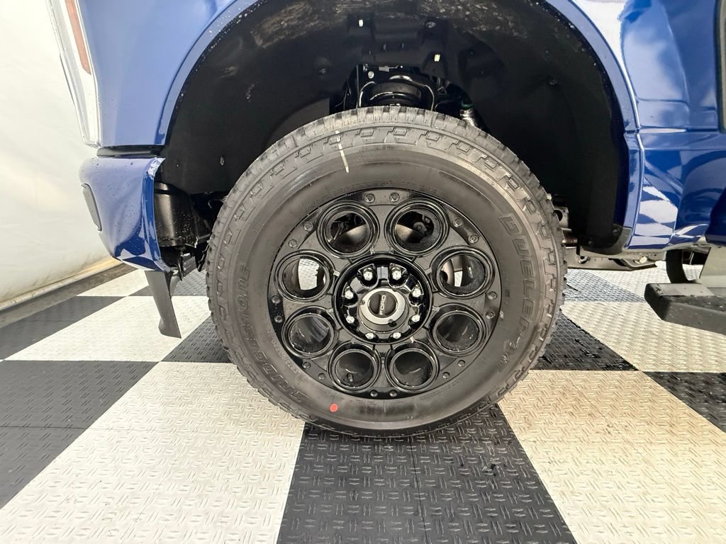 New 2026 Ford F350 XLT w/ XLT Premium Package AWD/4WD image 10
