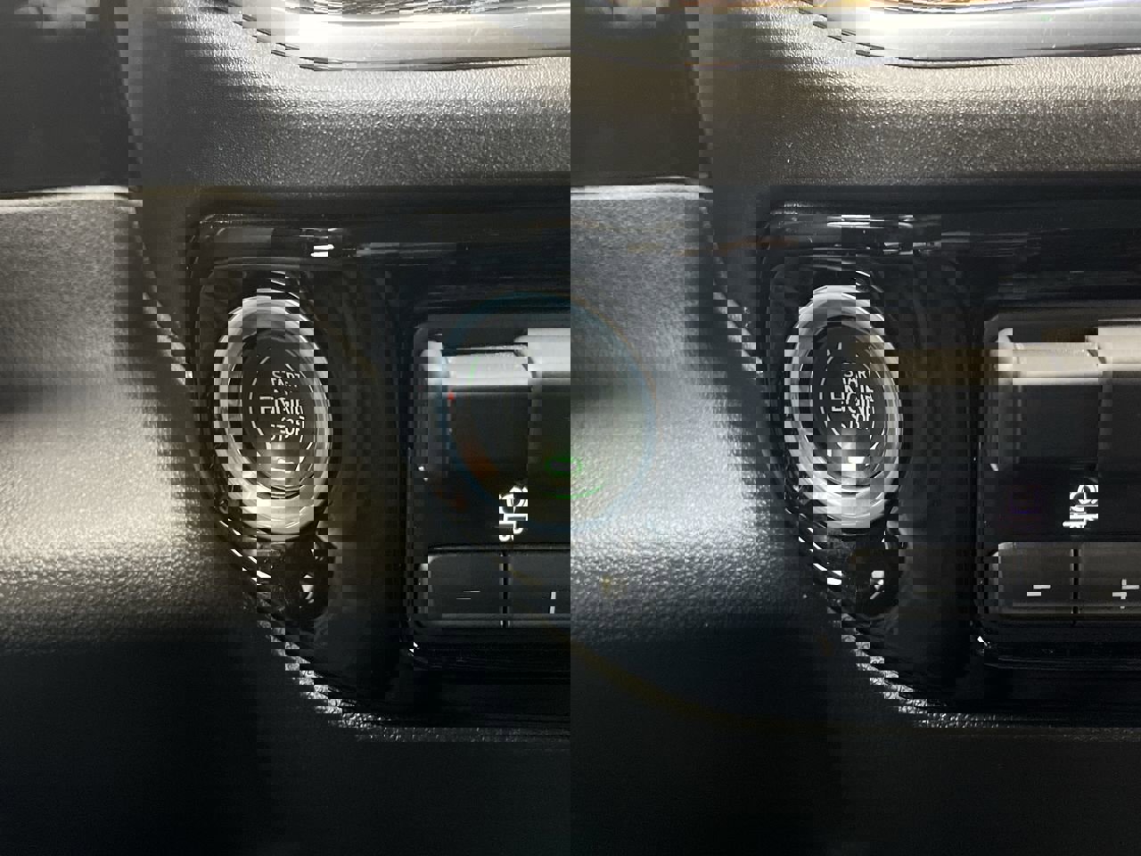 Used 2024 GMC Sierra 1500 Elevation image 22