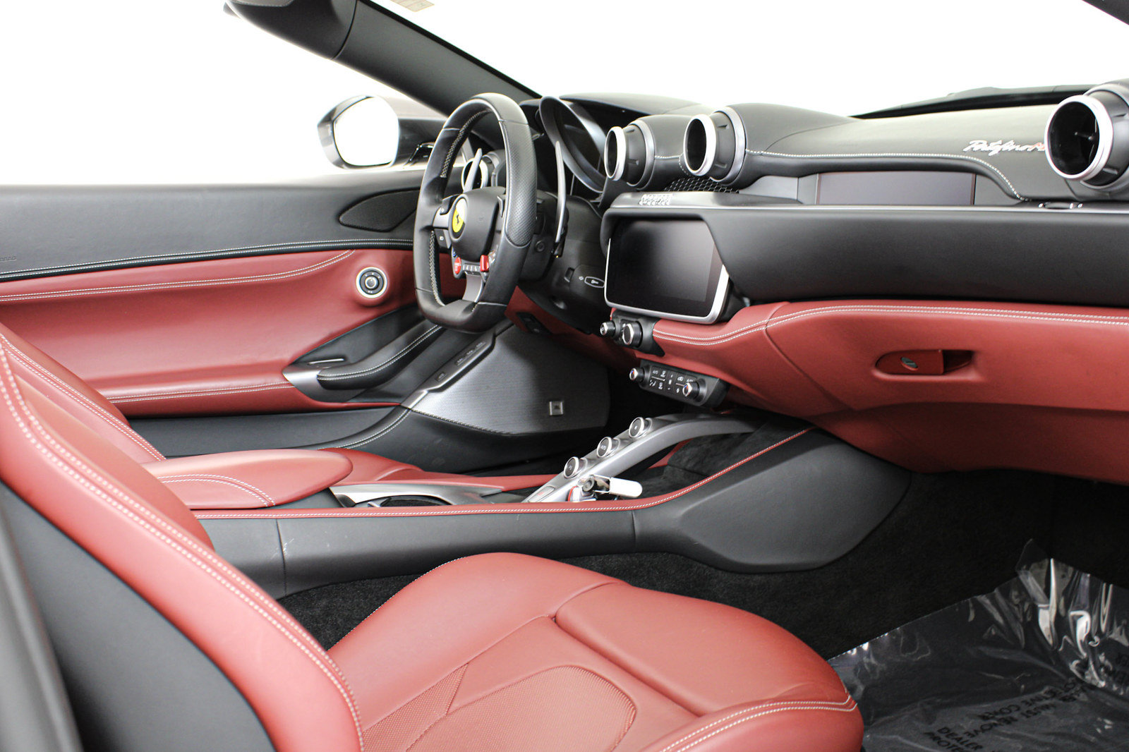 Certified 2022 Ferrari Portofino M RWD image 2