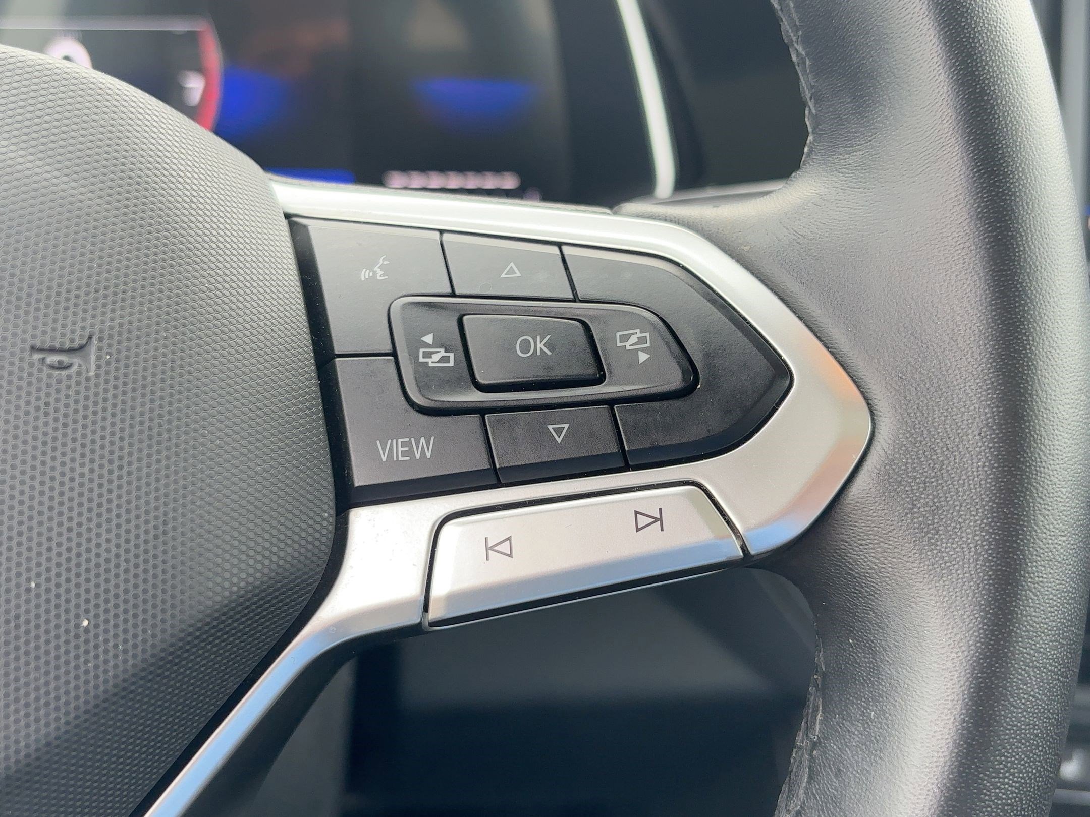 Used 2024 Volkswagen Jetta SE image 18