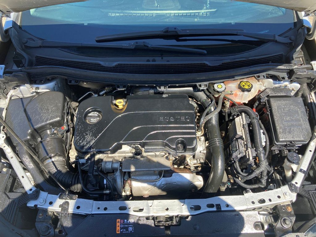 Used 2019 Chevrolet Cruze LS w/ LS Fleet Convenience Package FWD image 13