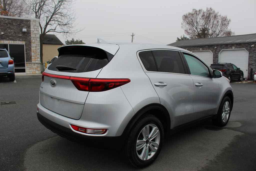 Used 2017 Kia Sportage LX image 5