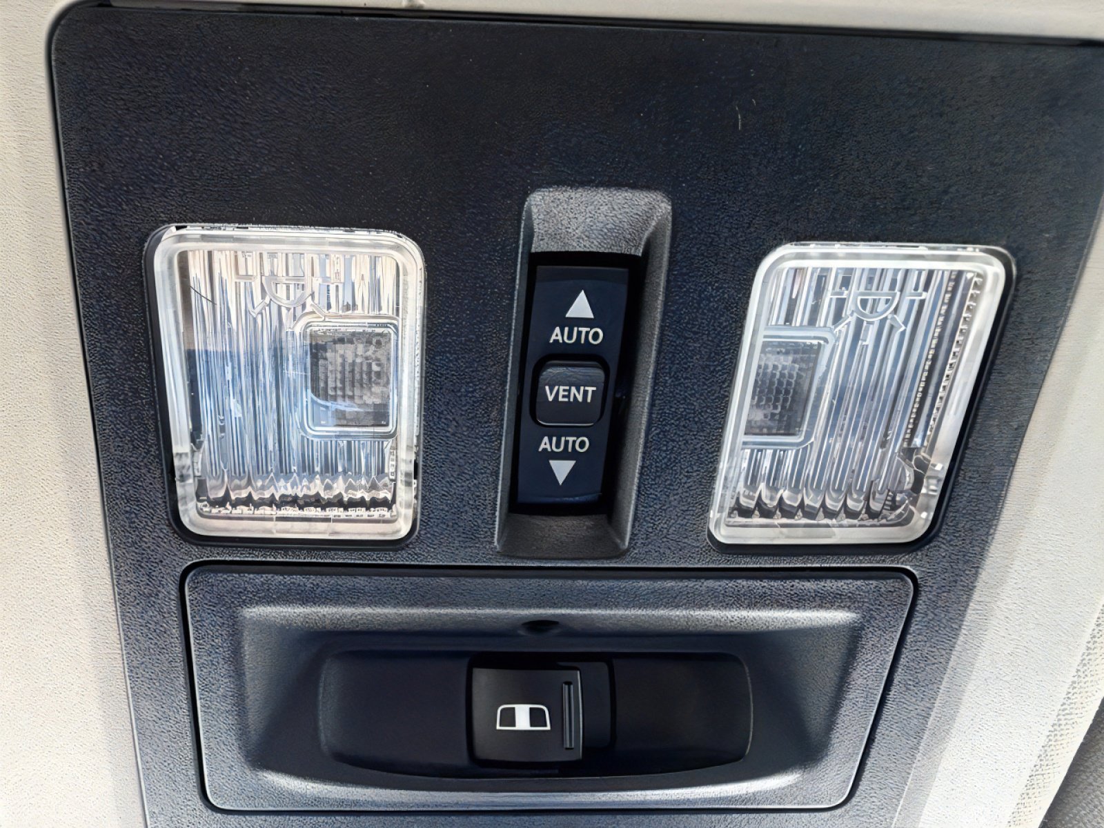 Used 2017 RAM 1500 Laramie w/ Convenience Group image 31