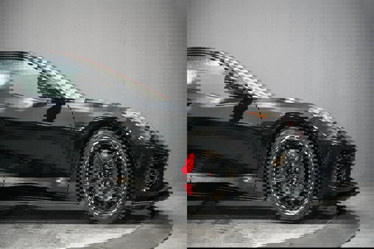 Used 2021 Chevrolet Corvette w/ Z51 Performance Package w/ Z51 Performance Package image 6