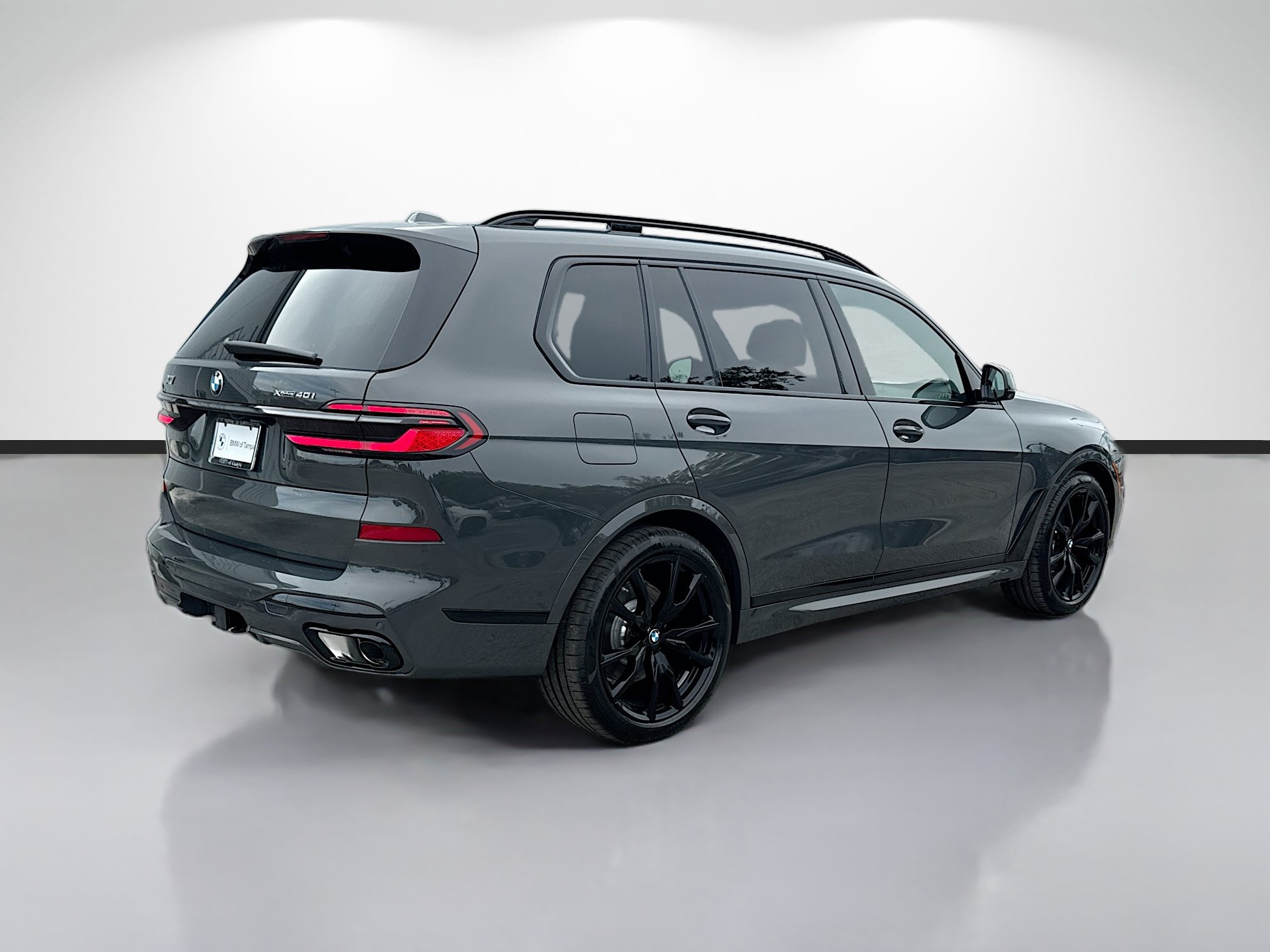 New 2027 BMW X7 xDrive40i w/ M Sport Package AWD/4WD image 3