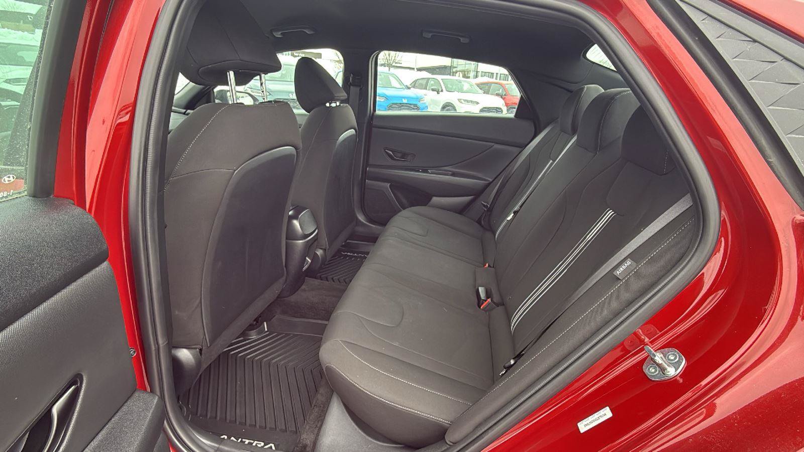 Used 2025 Hyundai Elantra Sport FWD image 22