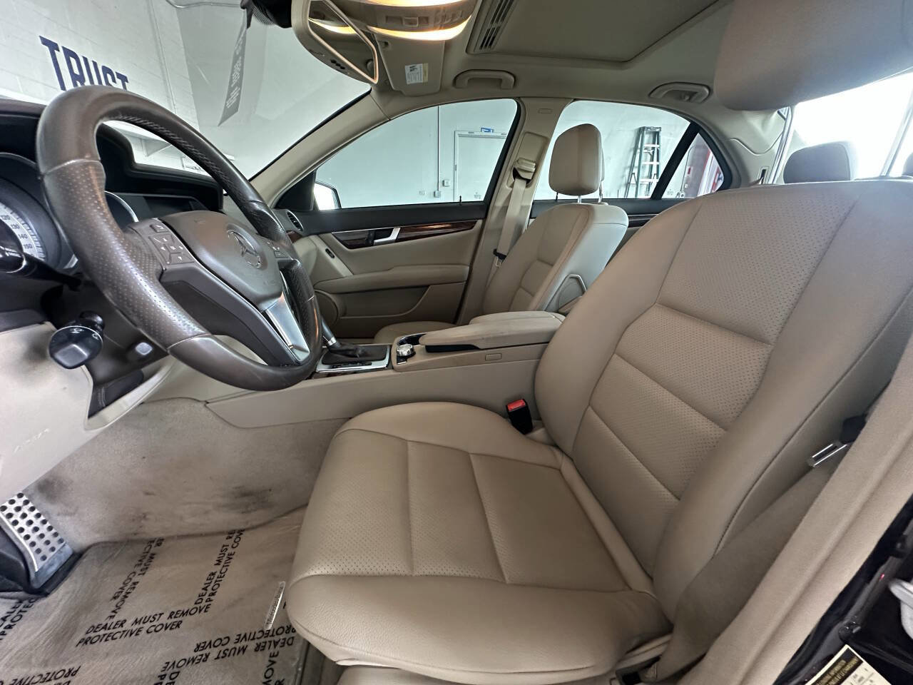 Used 2012 Mercedes-Benz C 250 C 250 Sport 4dr Sedan image 23