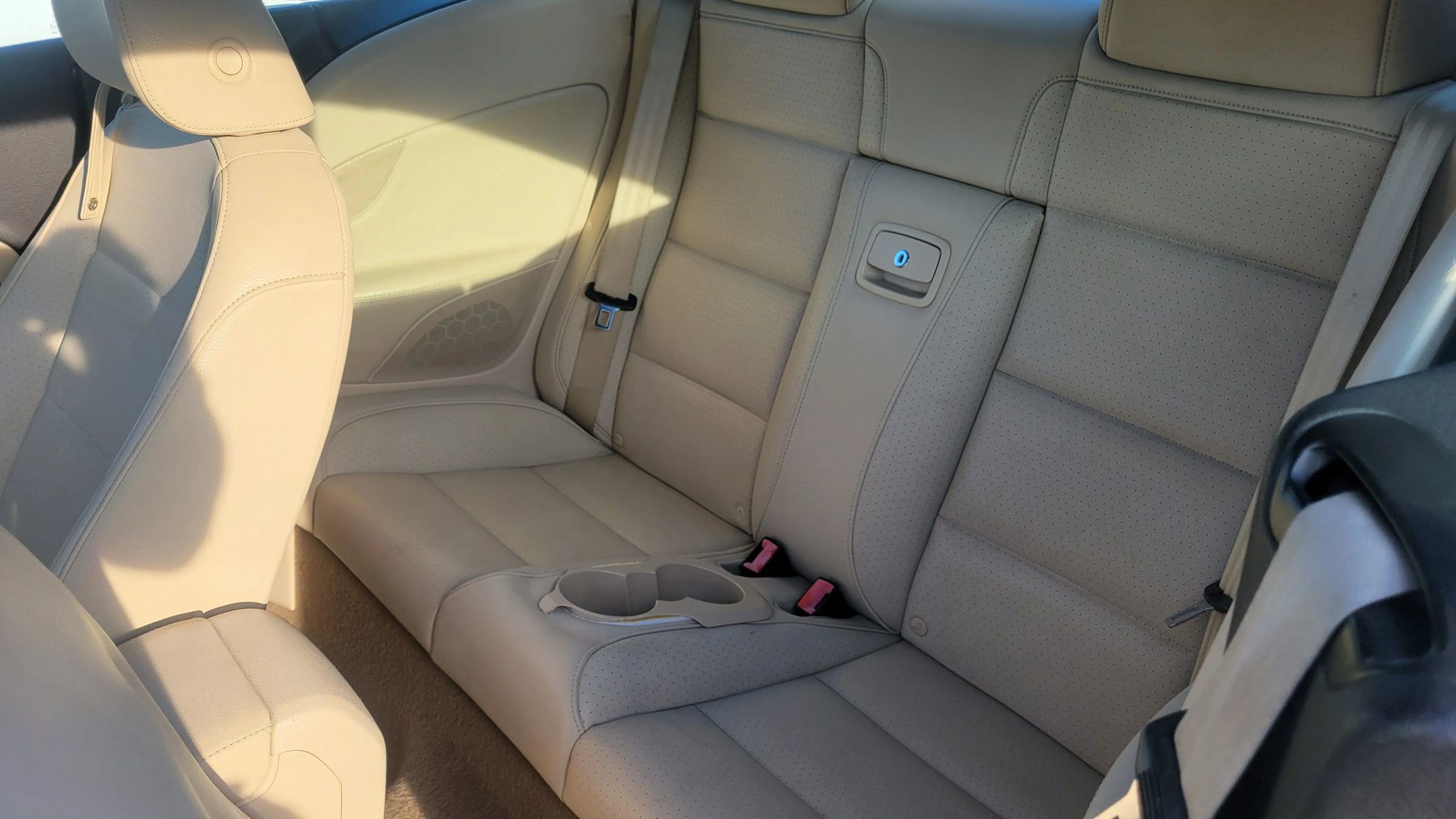 Used 2013 Volkswagen Eos Komfort FWD image 11