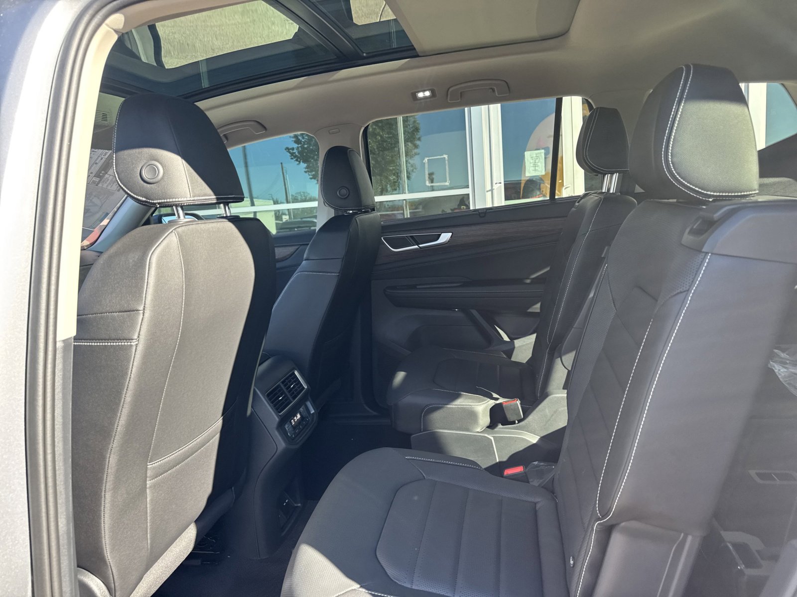 New 2026 Volkswagen Atlas SEL image 20