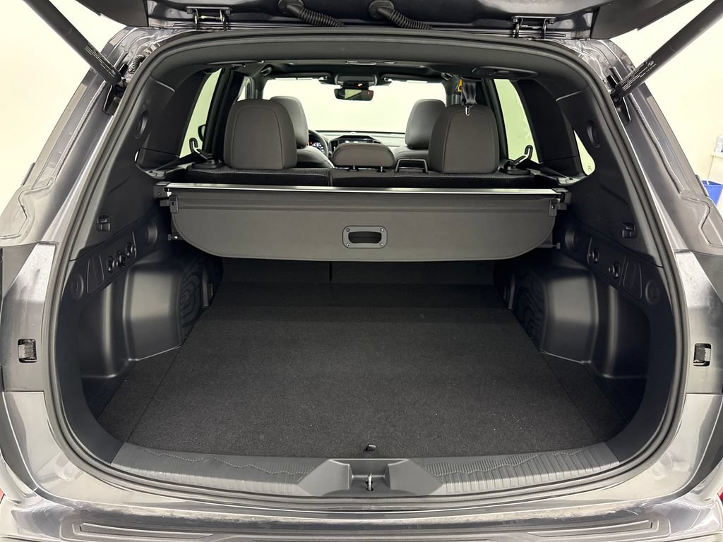 Used 2026 Subaru Forester Premium AWD/4WD image 28