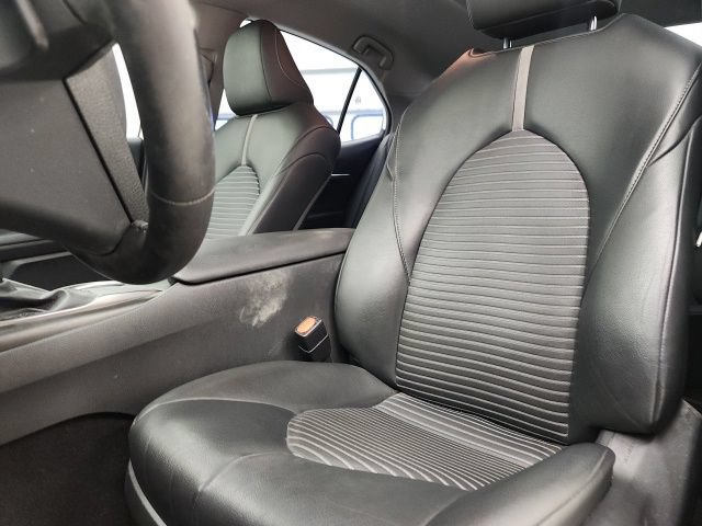 Used 2021 Toyota Camry SE FWD image 14
