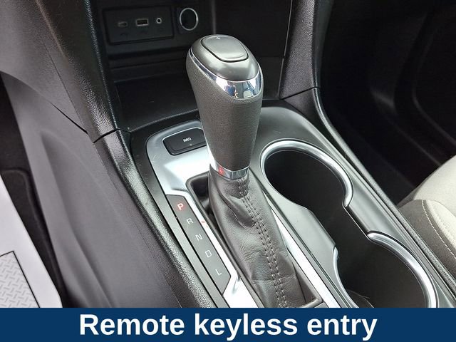 Used 2020 Chevrolet Equinox LS w/ LPO, Floor Liner Package AWD/4WD image 10
