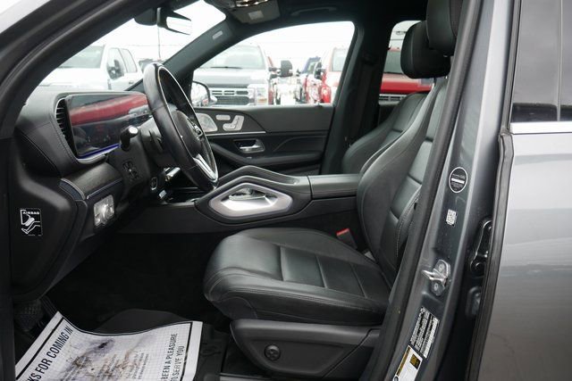 Used 2020 Mercedes-Benz GLS 450 4MATIC image 2