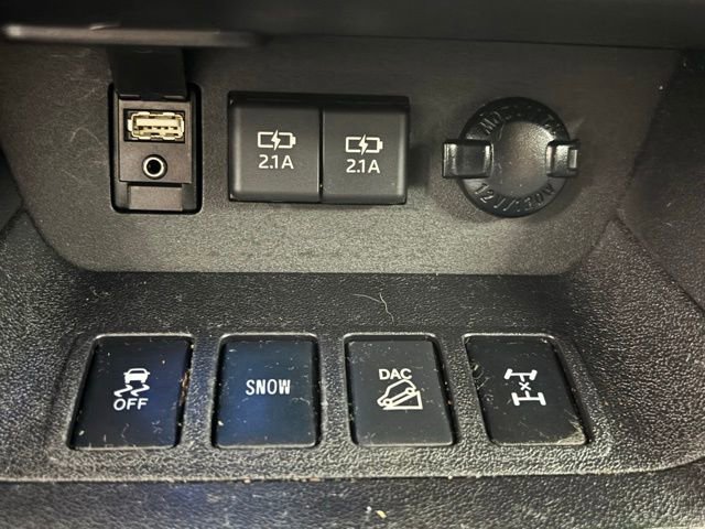 Used 2019 Toyota Highlander SE image 31