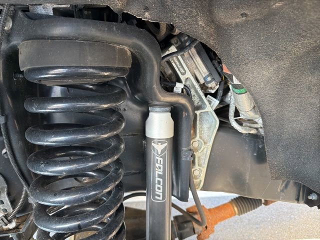 Used 2025 Ford F350 Platinum w/ FX4 Off-Road Package image 30