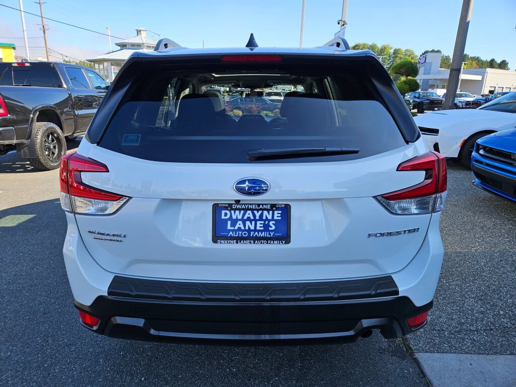 Used 2024 Subaru Forester Premium AWD/4WD image 4
