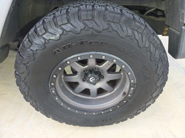 Used 2013 Jeep Wrangler Unlimited Sahara w/ Connectivity Group image 8