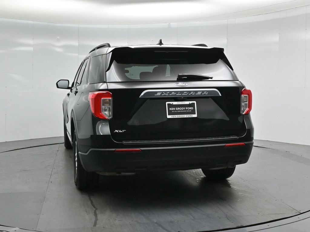 Certified 2023 Ford Explorer XLT RWD image 26