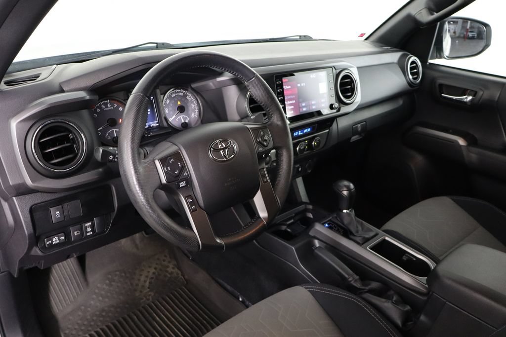 Used 2022 Toyota Tacoma TRD Off-Road AWD/4WD image 25