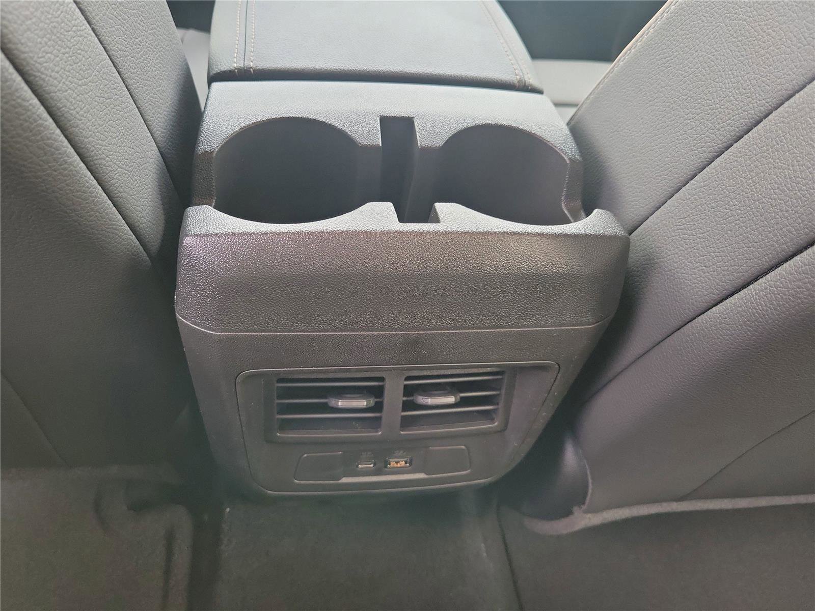 New 2026 GMC Canyon Denali image 24