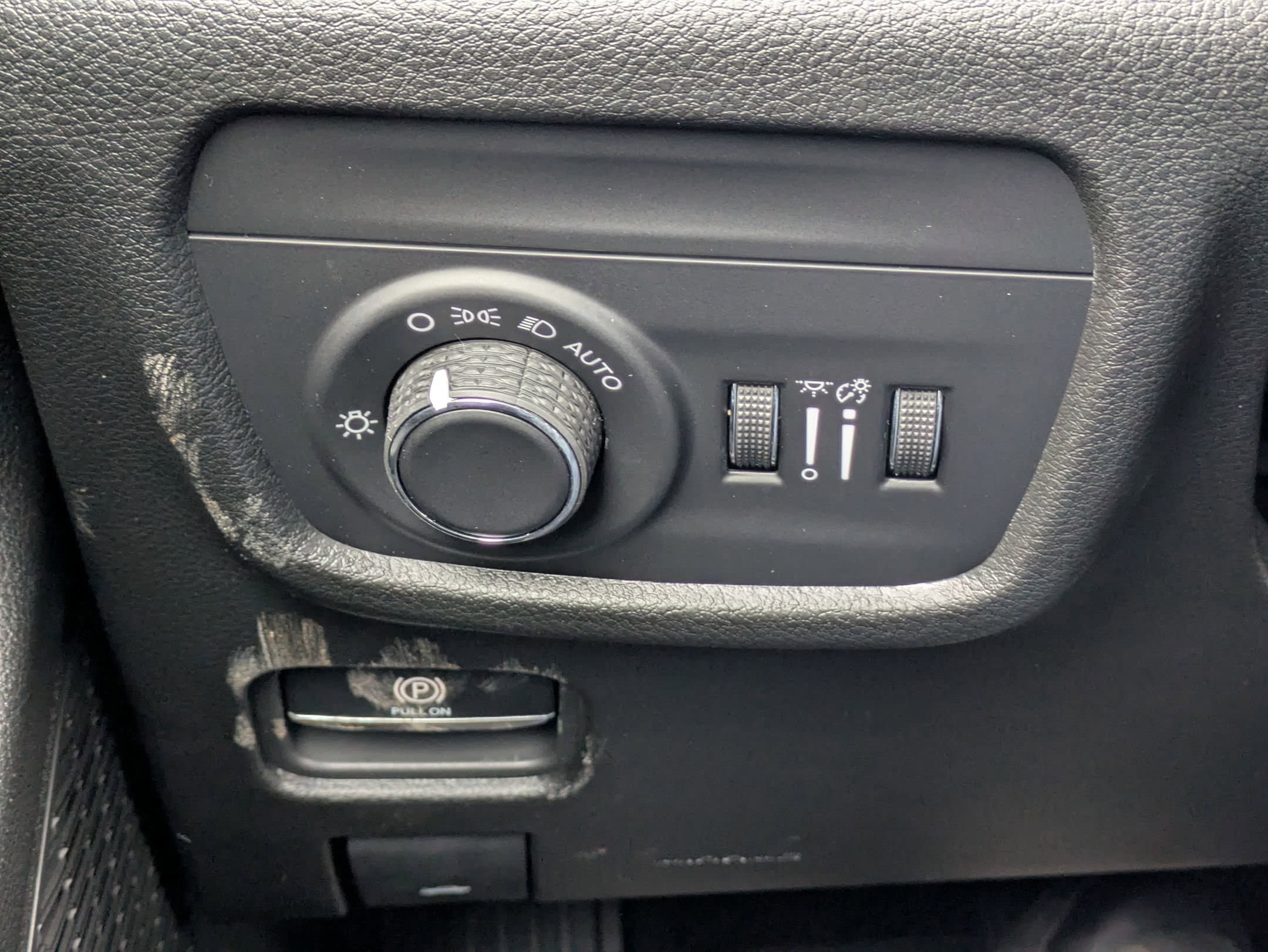 New 2026 Jeep Grand Cherokee Laredo X AWD/4WD image 17