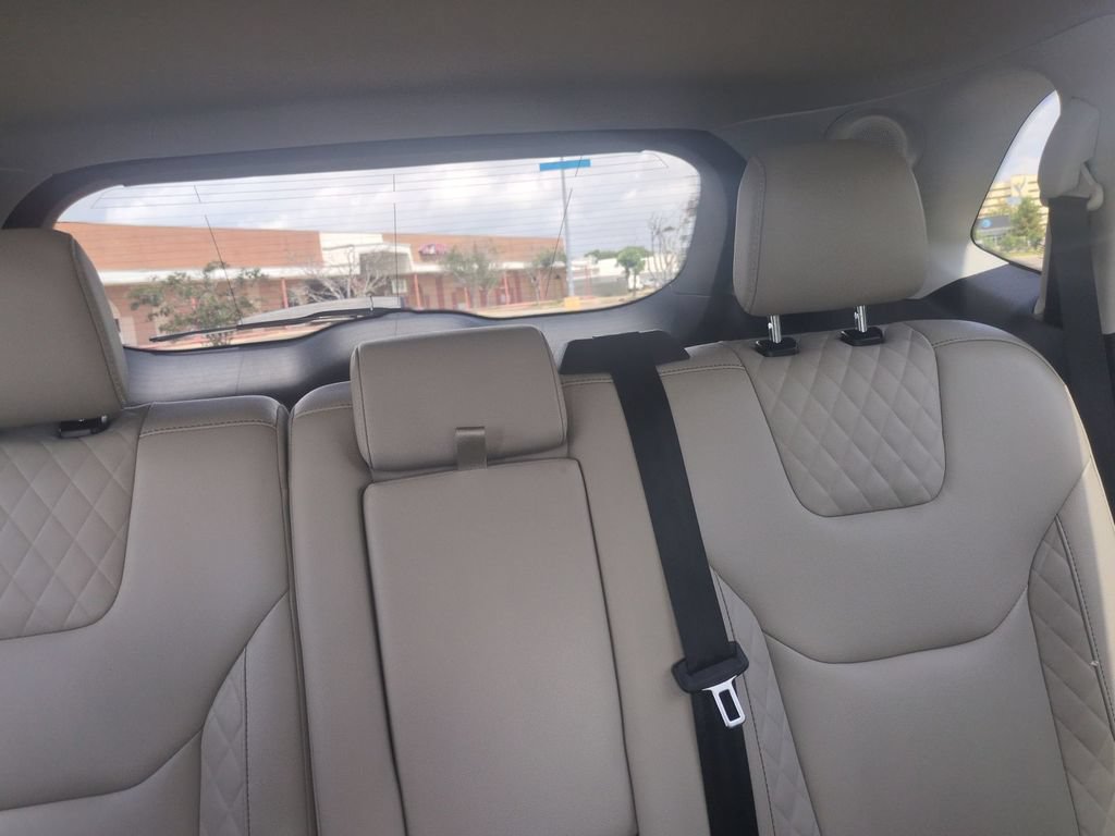 Used 2024 Ford Edge Titanium AWD/4WD image 33