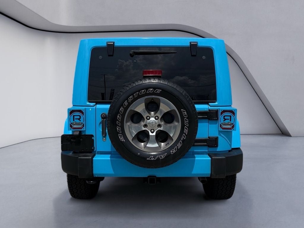 Used 2017 Jeep Wrangler Unlimited Sahara w/ Max Tow Package AWD/4WD image 4