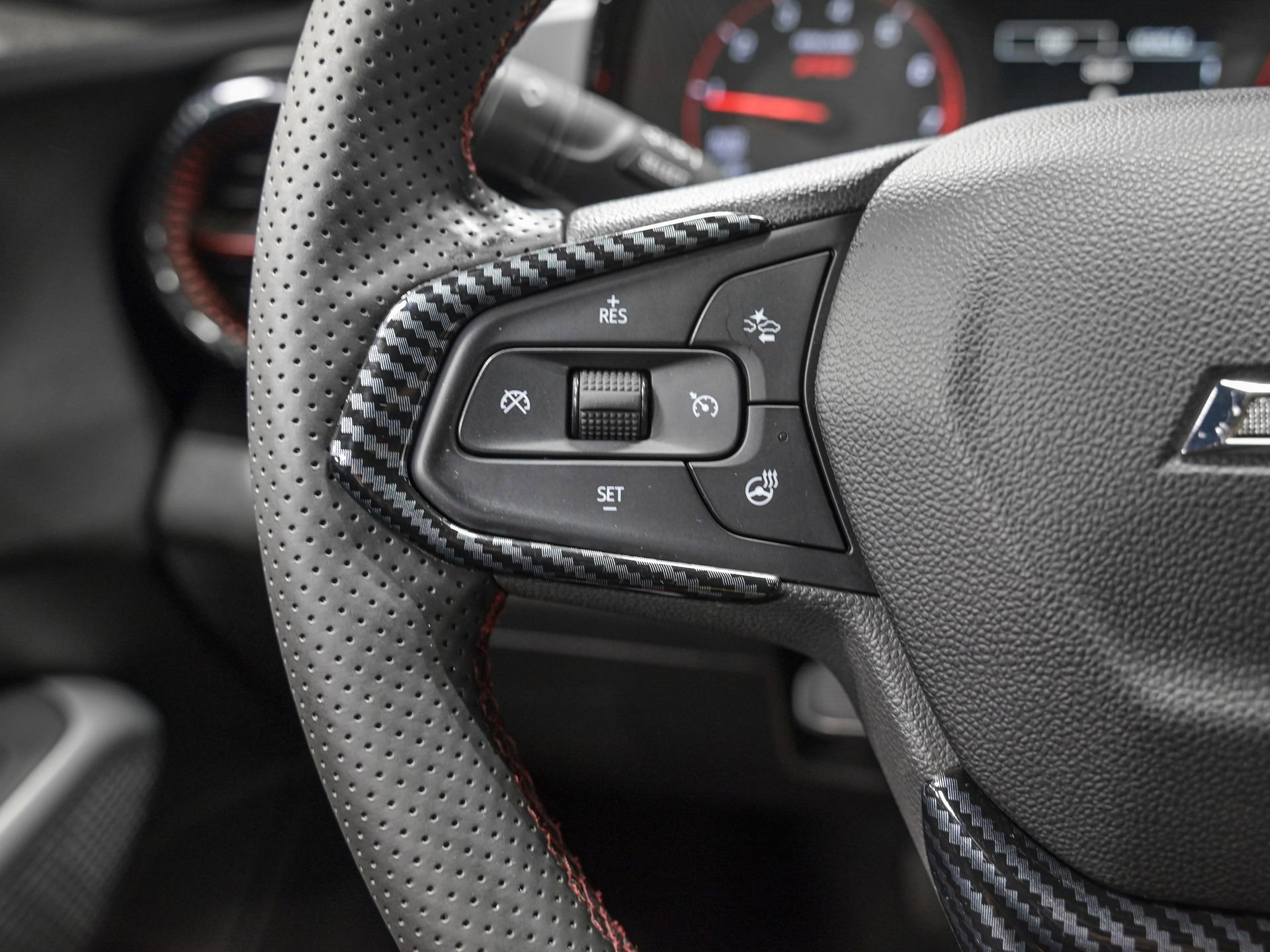 Used 2024 Chevrolet Trax RS w/ Driver Confidence Package image 18