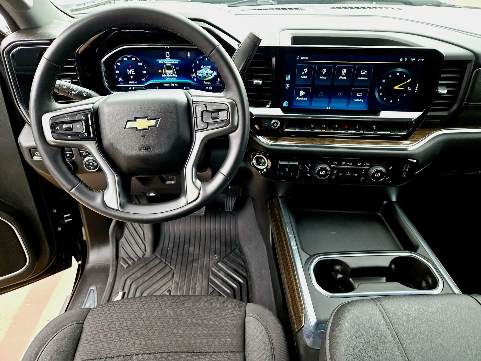 Used 2024 Chevrolet Silverado 2500 LT w/ Texas Edition AWD/4WD image 10