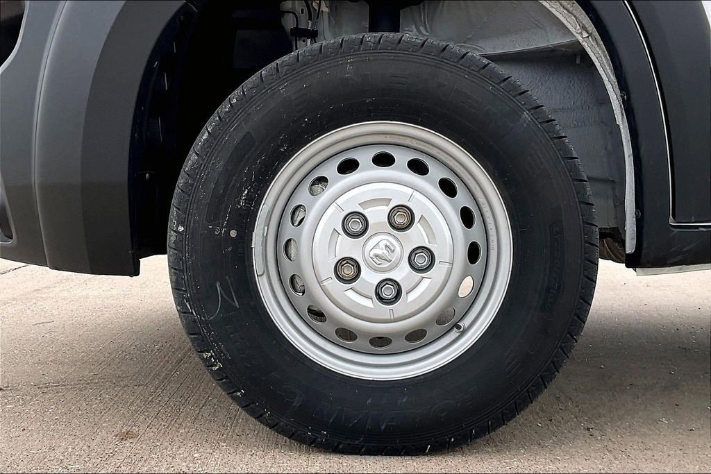 New 2024 RAM ProMaster 2500 w/ Convenience Group FWD image 8
