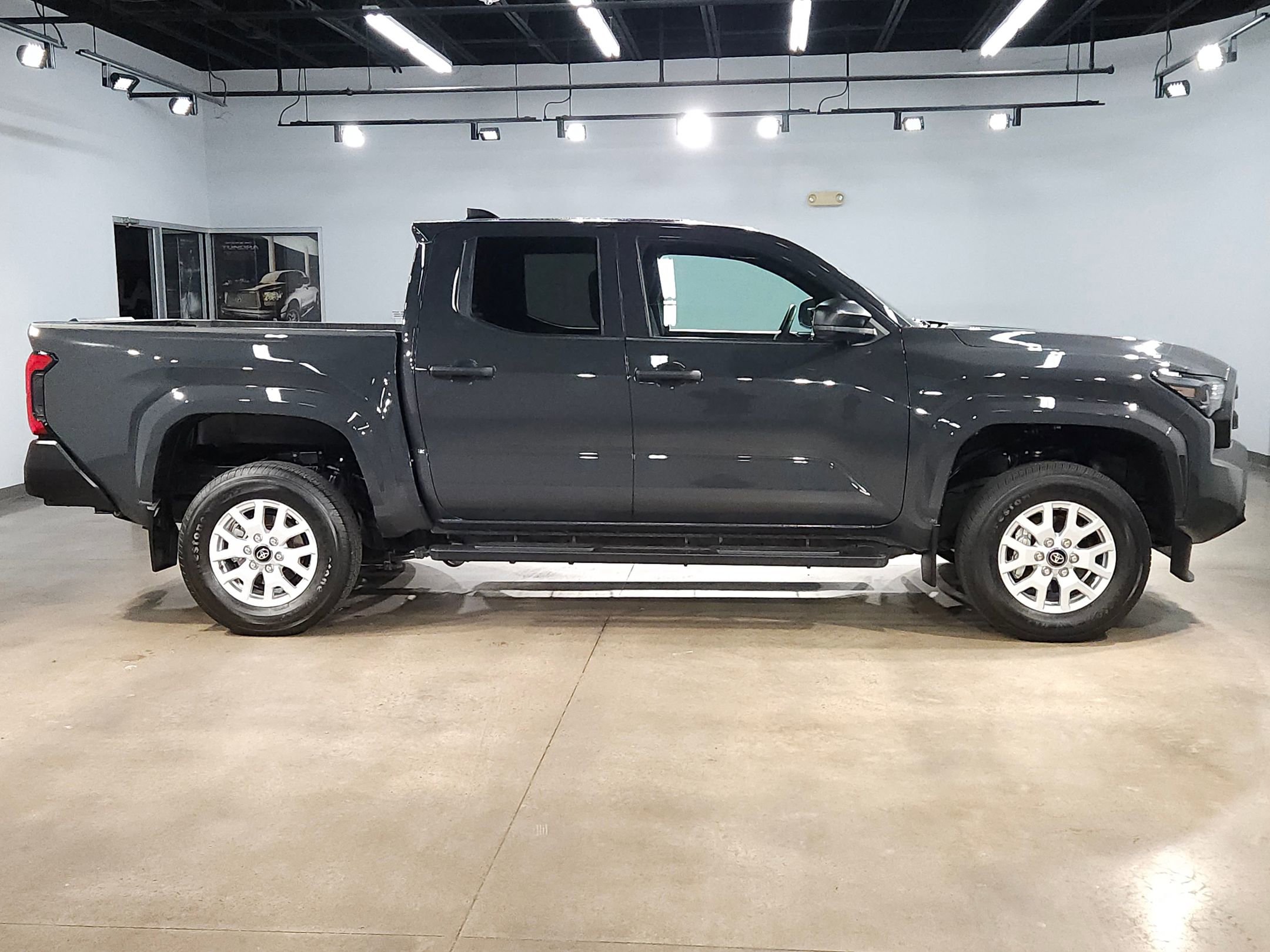 Certified 2024 Toyota Tacoma SR image 8