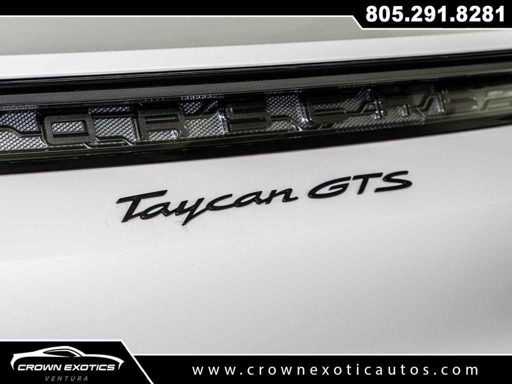 Used 2024 Porsche Taycan GTS image 30